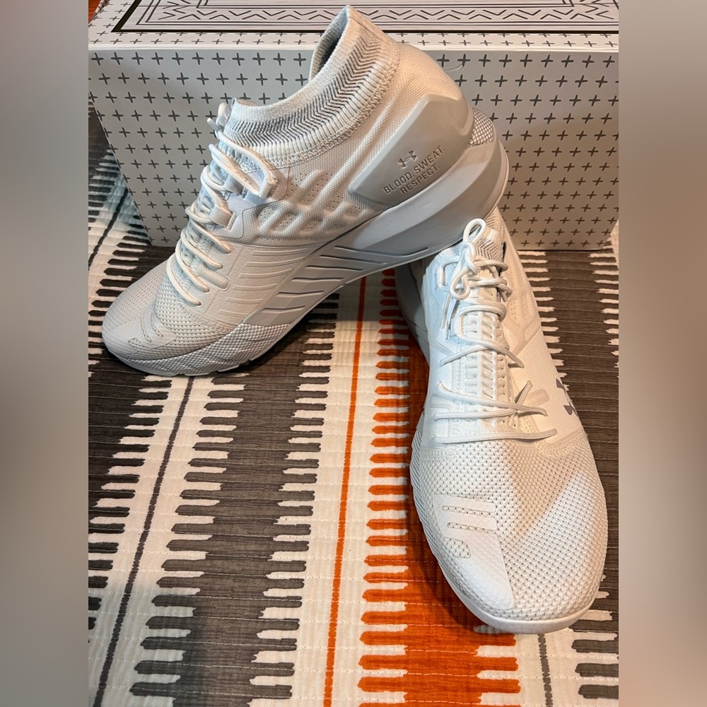 Men’s under armor HOVR size 13